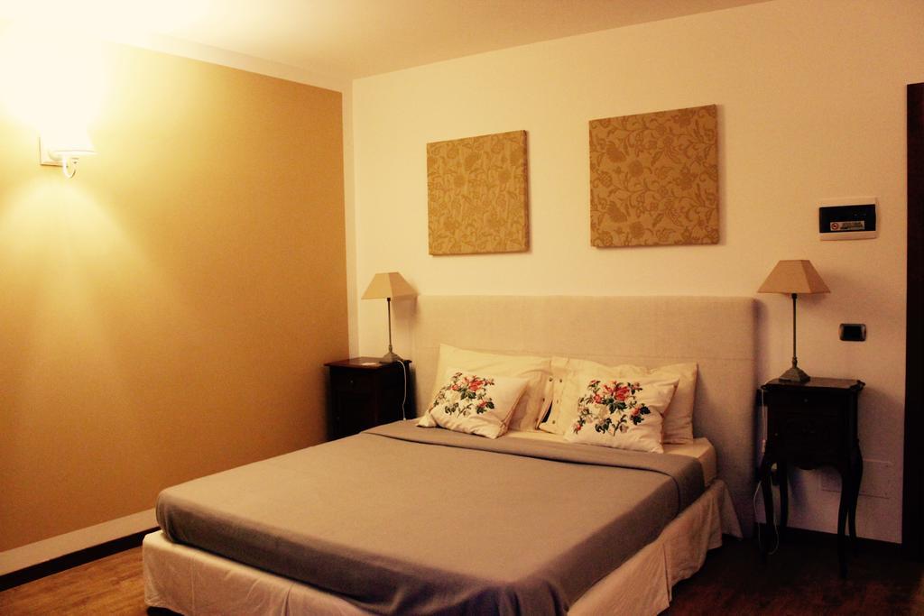 Cascina Castagneto Hotel Castell'Alfero Bagian luar foto