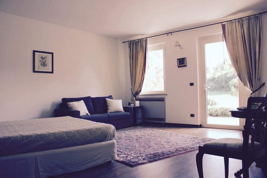 Cascina Castagneto Hotel Castell'Alfero Bagian luar foto