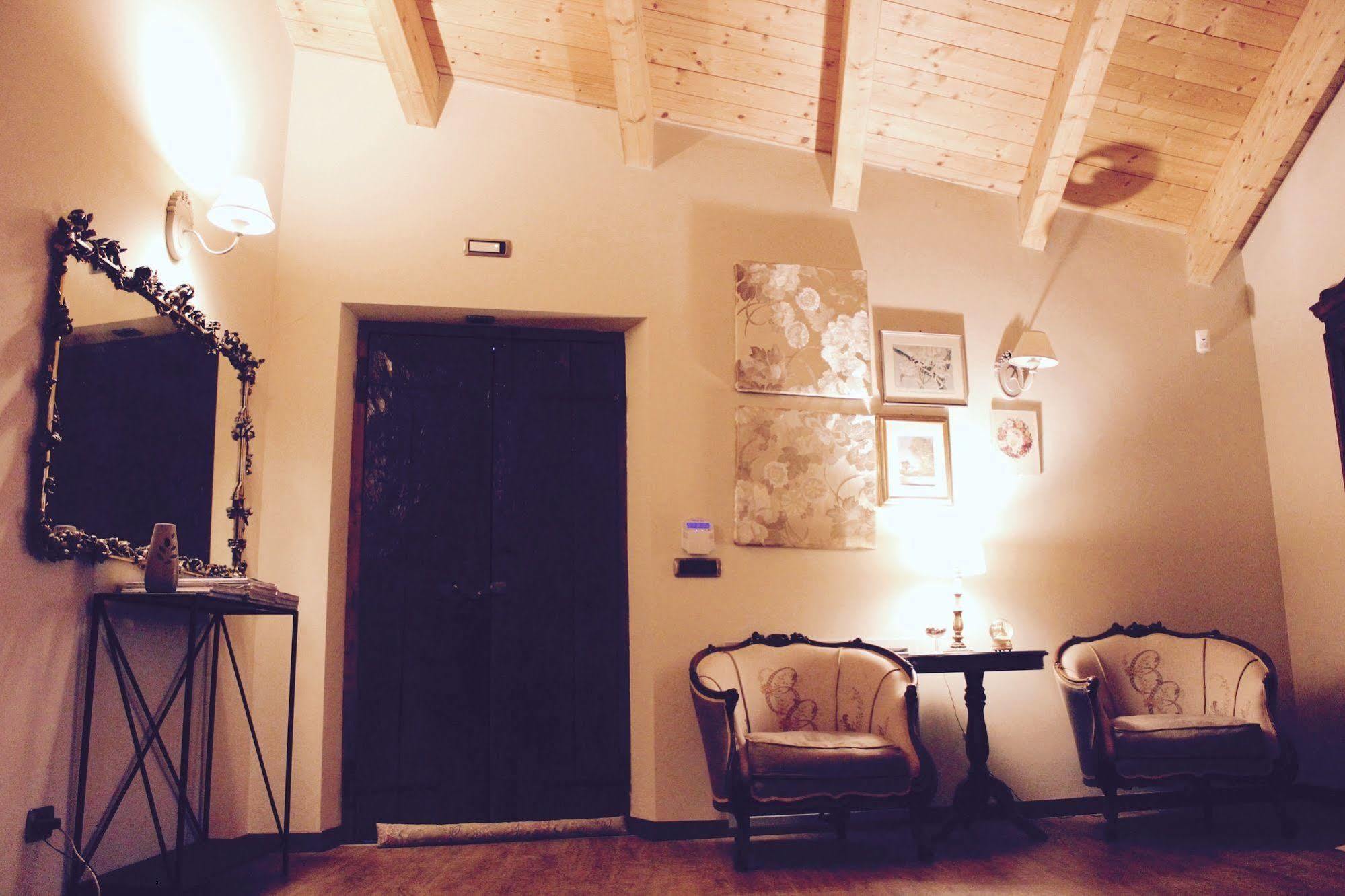 Cascina Castagneto Hotel Castell'Alfero Bagian luar foto