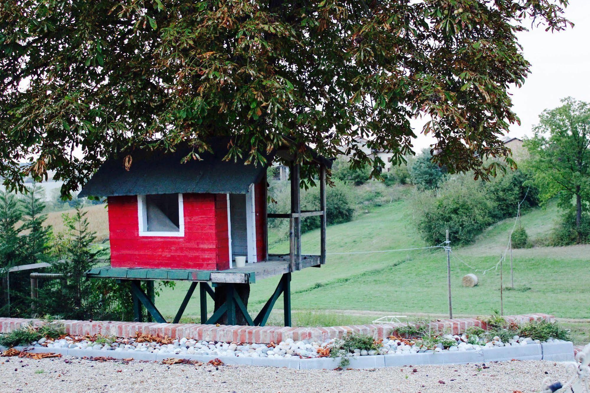 Cascina Castagneto Hotel Castell'Alfero Bagian luar foto