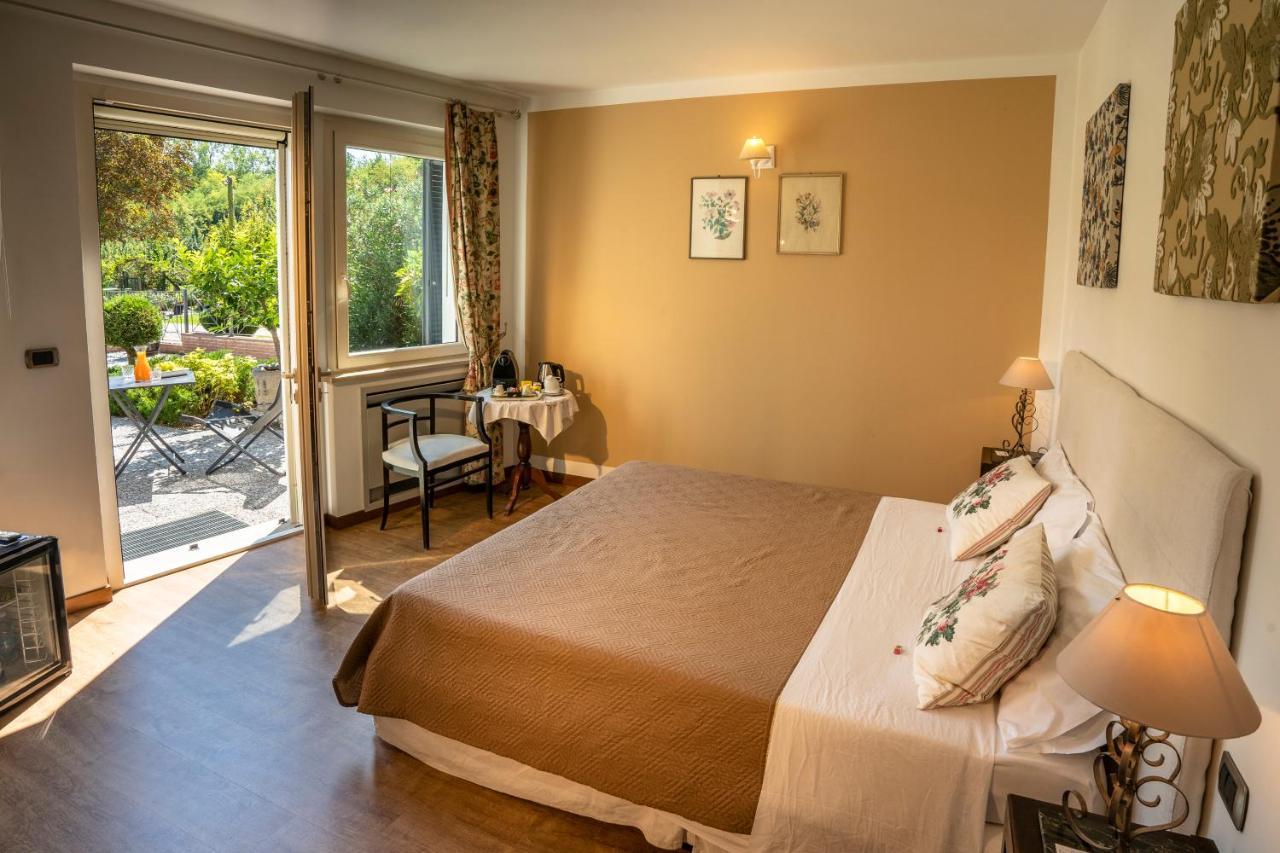 Cascina Castagneto Hotel Castell'Alfero Bagian luar foto